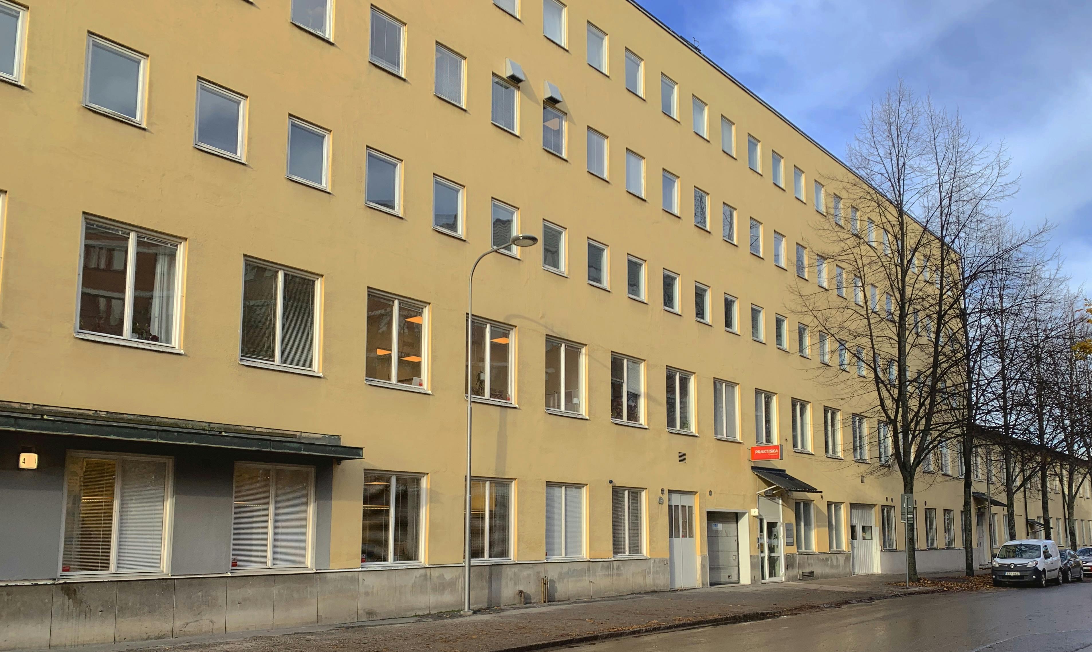 Praktiska Gymnasiet Stockholm Liljeholmens skolbyggnad.